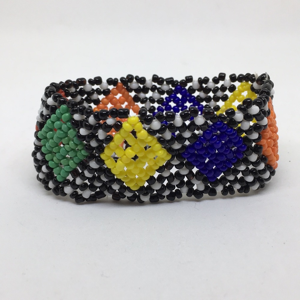 Stretchy bracelet